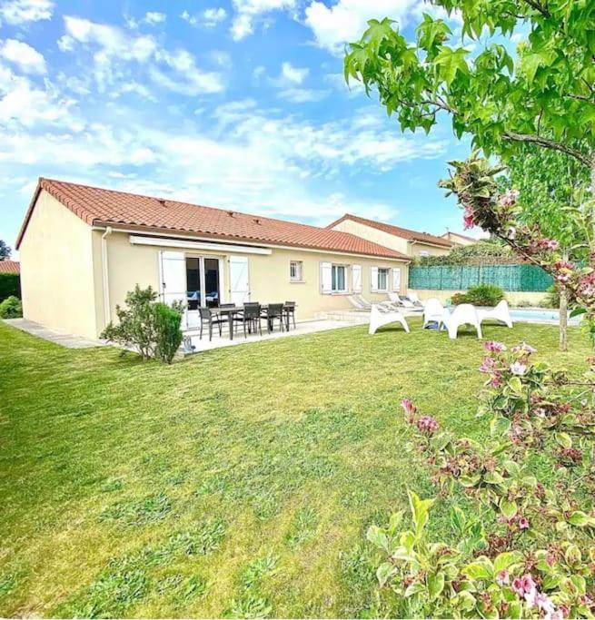 La Balneaire Maison De Standing Tout Confort Boisseuil Екстериор снимка